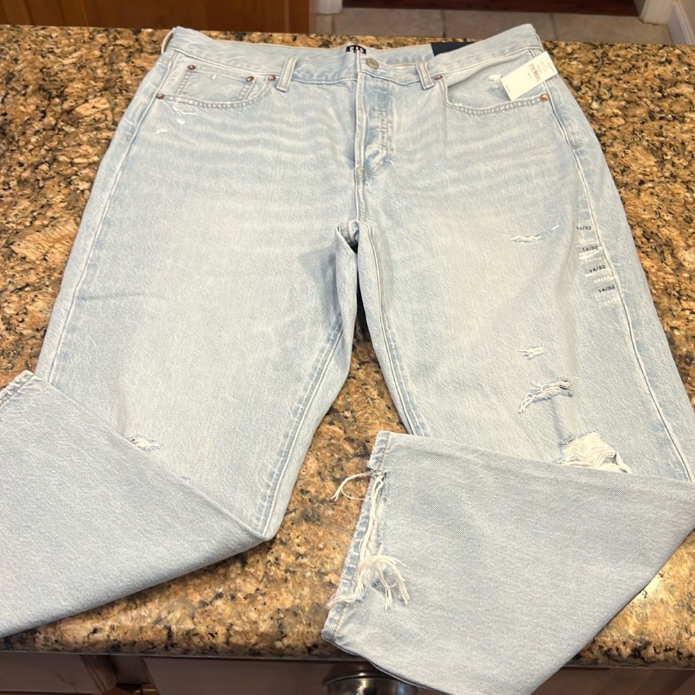 Boyfriend 14/32 Mid Rise relaxed through the hip & thigh, straight leg GAP denim